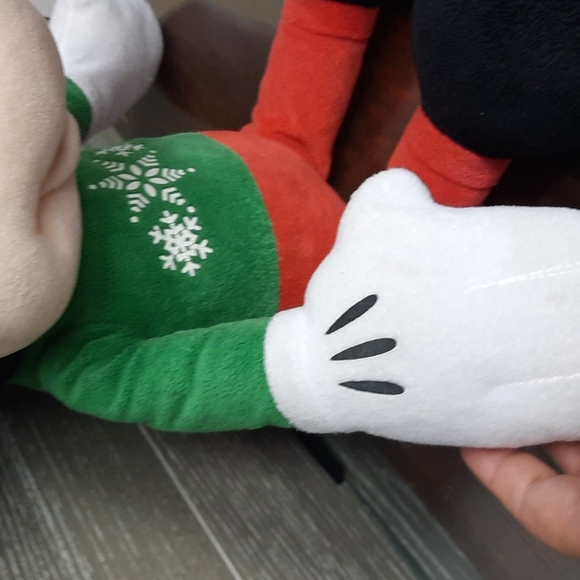 Disney Mickey Mouse stuffed christmas Toy - Picture 3 of 11